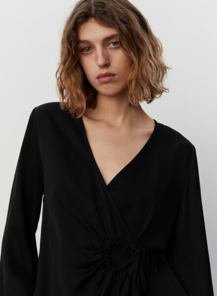 DAY Satin Vneck Blouse Black